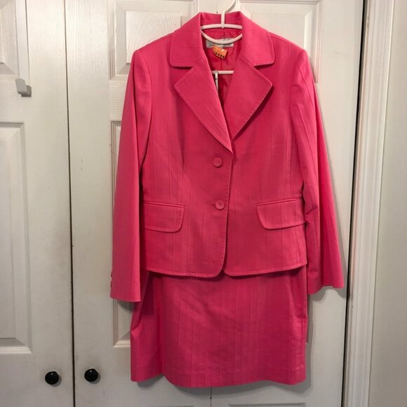 Tahari Fuchsia Pink Skirt Suit Sz 12 - Picture 1 of 10